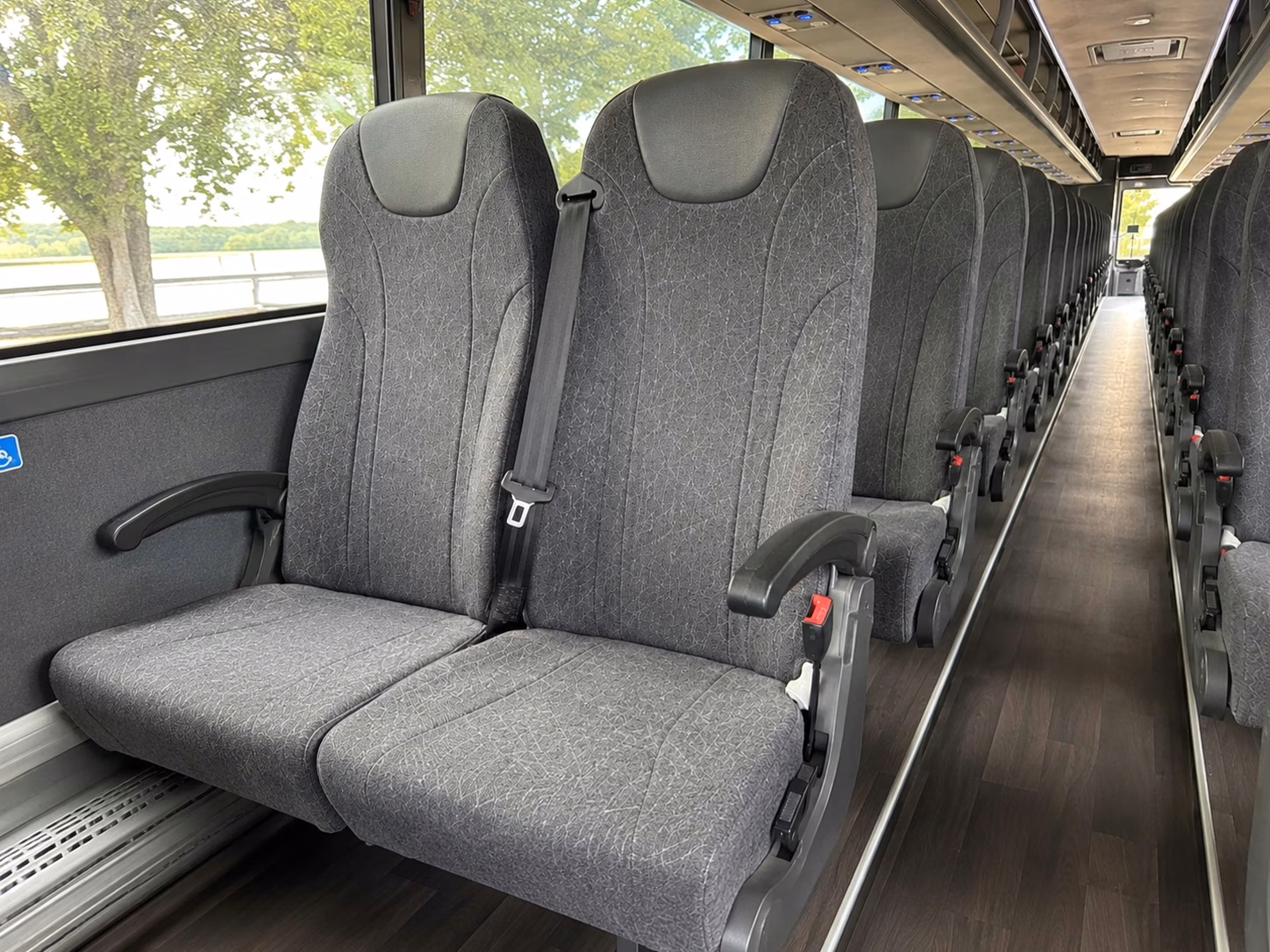instant online bus rental quotes in thornton