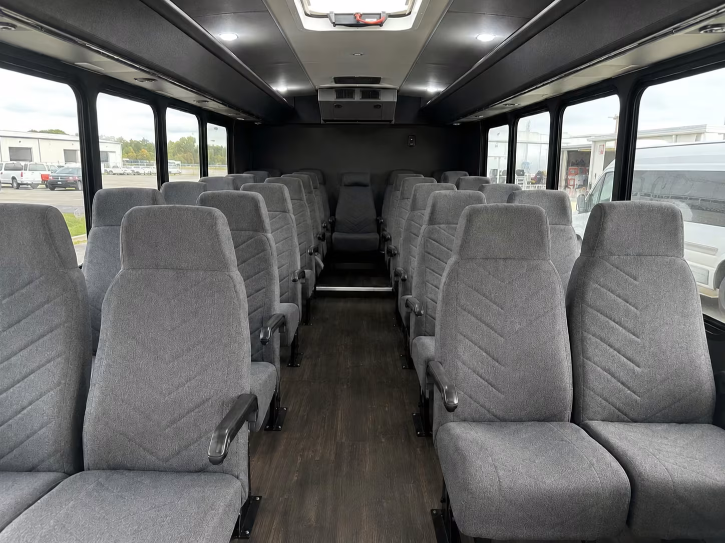 thornton 20 passenger minibus rental