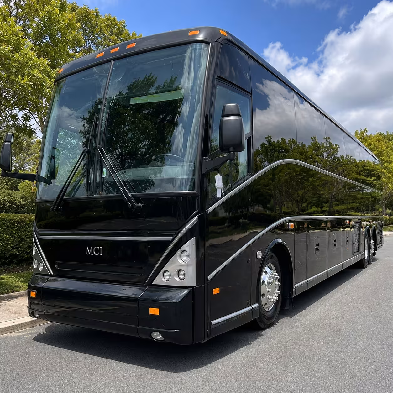 thornton charter bus rentals for concerts and sporting events
